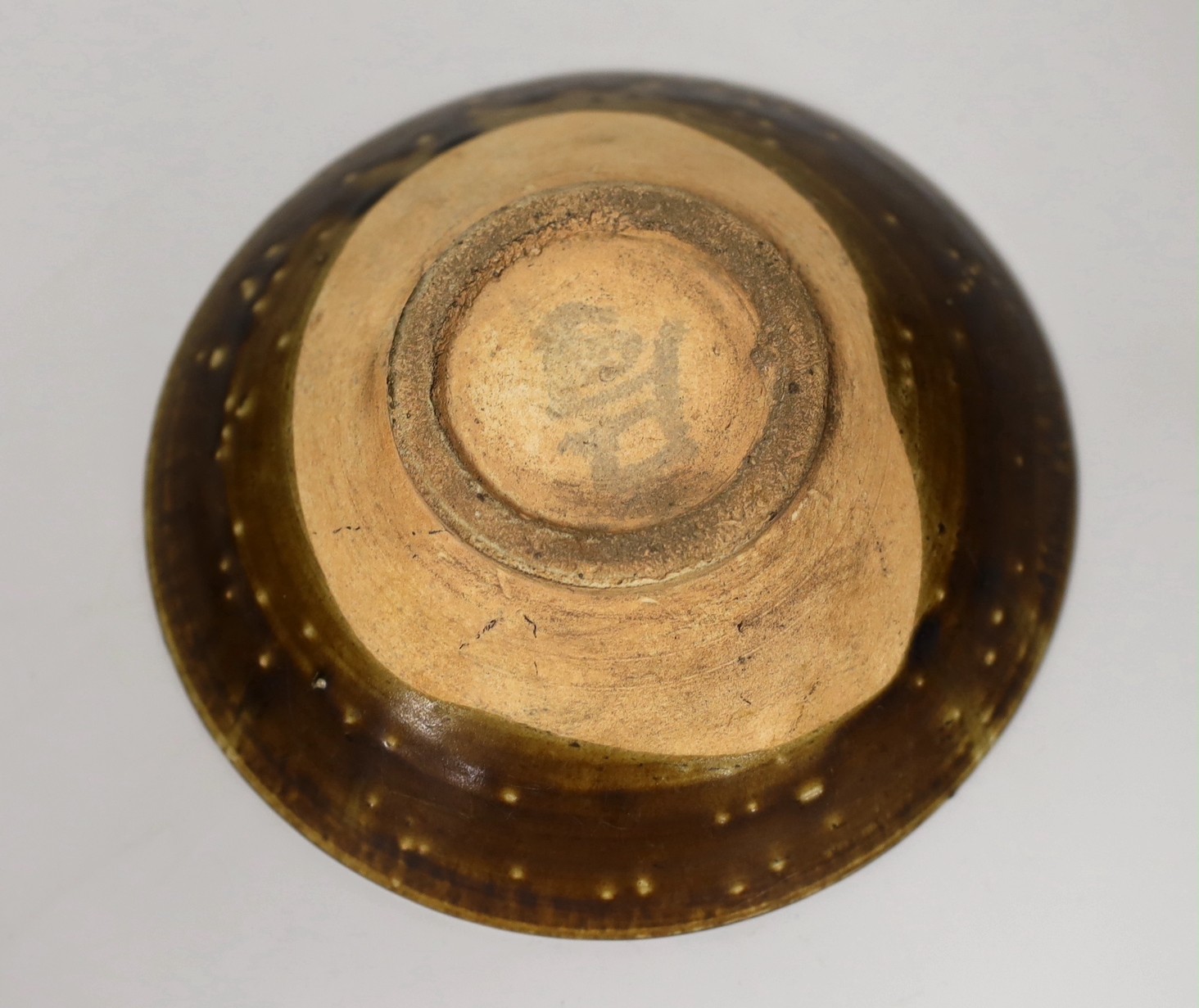 A Chinese Jizhou type bowl, Song dynasty or later. 16cm diameter